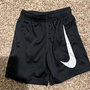 Kids Nike active shorts